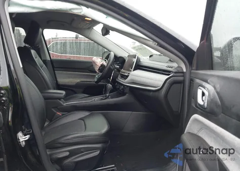 2022 Jeep Compass Latitude Fwd z USA, uszkodzony, nr VIN 3C4NJCBB8NT138933